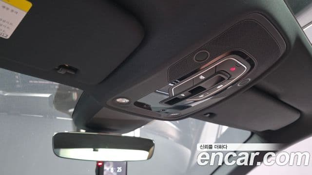 Audi A6 2020 — ფოტო 27/39