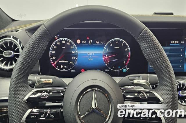 Mercedes-Benz AMG GT 2025 — Photo 19/20