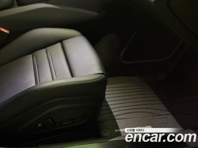Porsche Panamera 2023 — ფოტო 12/20