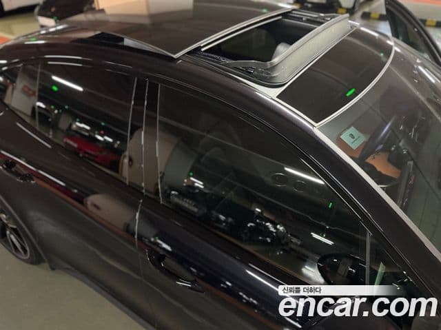 Porsche Panamera 2023 — ფოტო 10/20