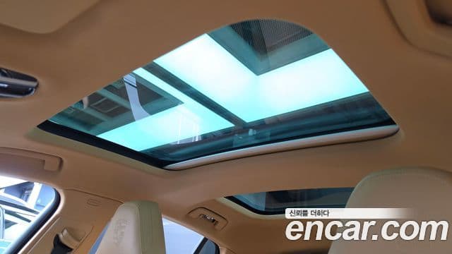 Porsche Panamera 2023 — ფოტო 2/37