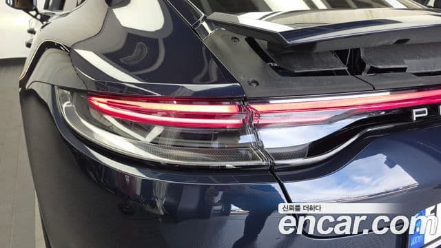 Porsche Panamera 2023 — ფოტო 37/37
