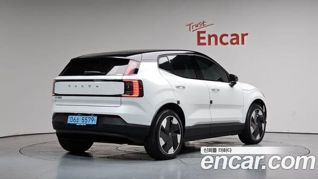 Volvo EX30 2025 — ფოტო 7/32
