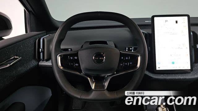 Volvo EX30 2025 — ფოტო 11/32