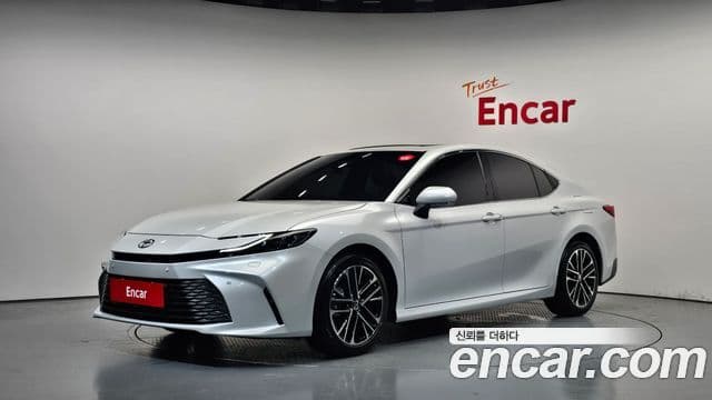 Toyota Camry 2026 — ფოტო 3/35