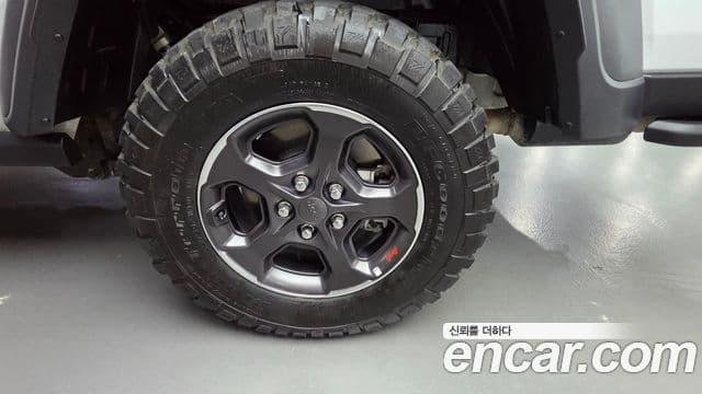 Jeep Gladiator 2021 — Photo 7/14