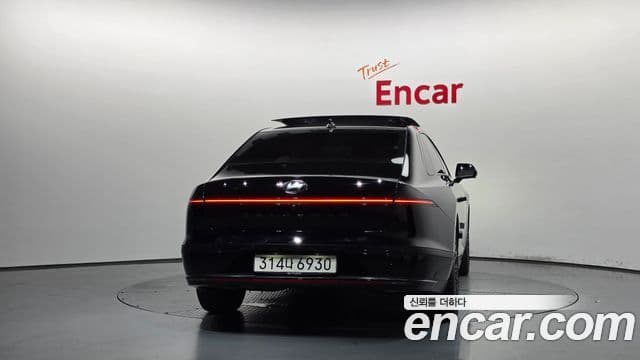 Hyundai Grandeur Hybrid 2025 — ფოტო 9/36