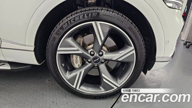 Genesis GV80 2025 — ფოტო 13/33