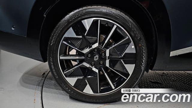 Renault Samsung Filante 2026 — ფოტო 8/42