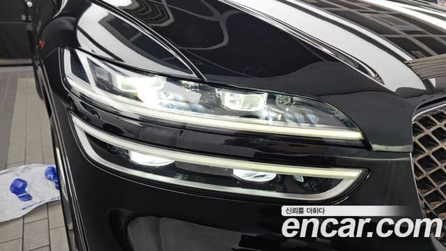Genesis GV70 2021 — Photo 25/36