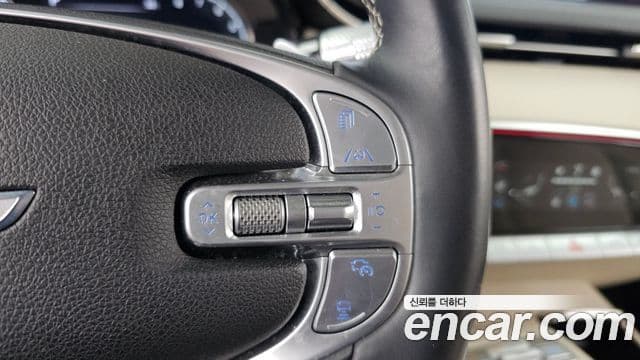 Genesis GV70 2021 — Photo 16/36