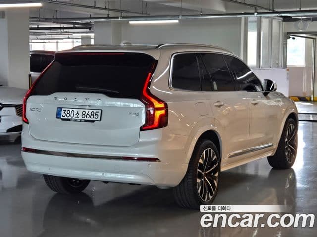 Volvo XC90 2026 — ფოტო 3/20