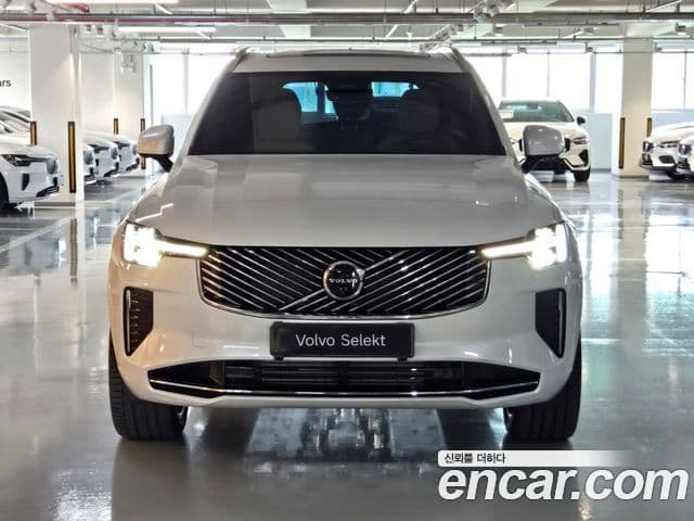 Volvo XC90 2026 — ფოტო 8/20