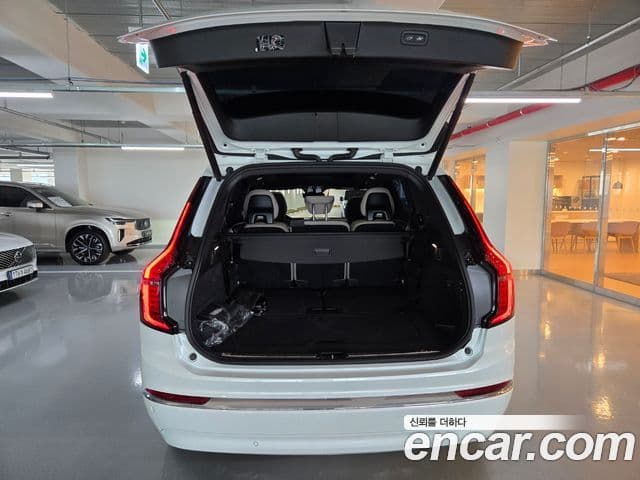Volvo XC90 2026 — ფოტო 6/20
