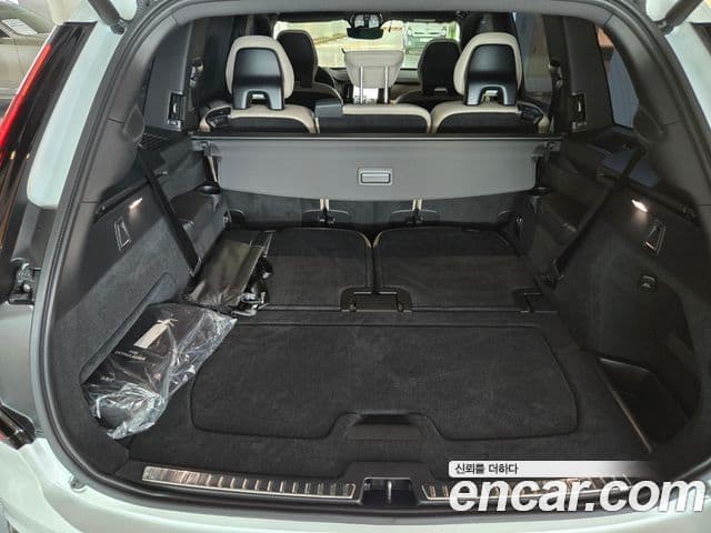 Volvo XC90 2026 — ფოტო 12/20