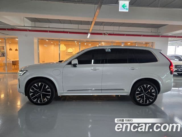 Volvo XC90 2026 — ფოტო 19/20
