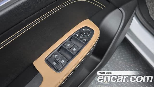Renault Samsung Arkana 2025 — Фото 16/20