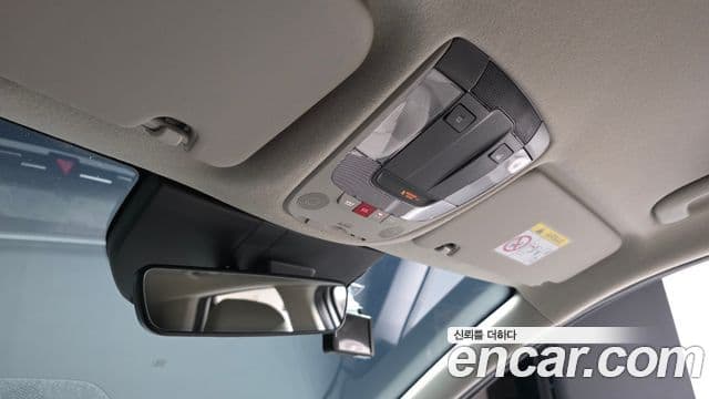 Kia Niro 2025 — Фото 18/20