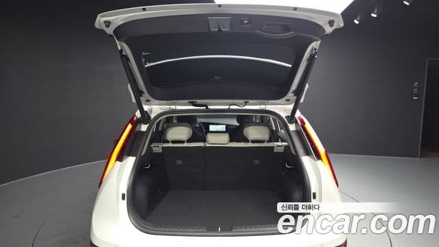 Kia Niro 2025 — Фото 20/20
