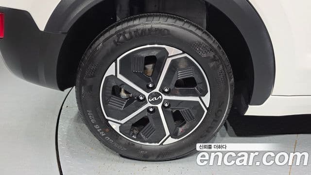 Kia Niro 2025 — Photo 23/31