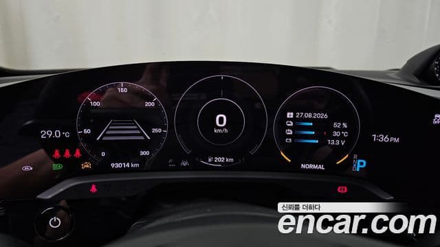 Porsche Taycan 2022 — Photo 25/32