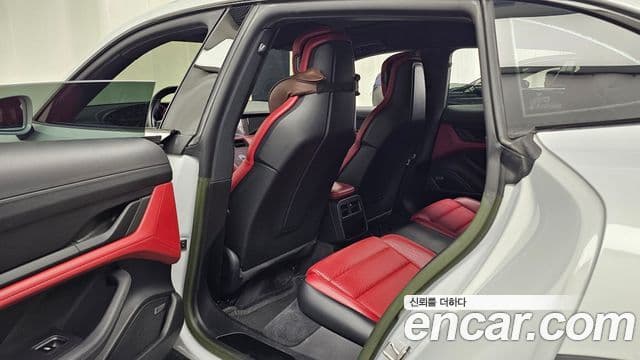 Porsche Taycan 2022 — Photo 3/32