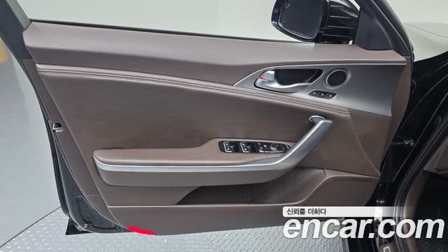 Kia Stinger 2018 — Photo 3/30