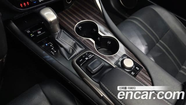 Lexus RX450h 2019 — Şəkil 5/20