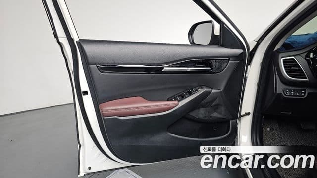 Kia Seltos 2021 — ფოტო 9/34