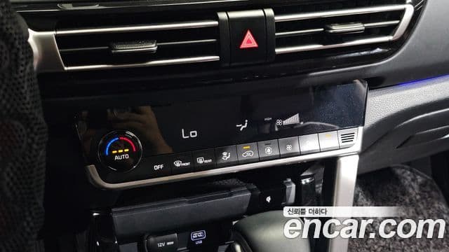 Kia Seltos 2021 — ფოტო 19/34