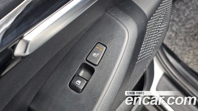 Kia Seltos 2021 — ფოტო 13/34