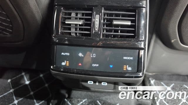 Renault Samsung Grand Koleos 2025 — Фото 19/20