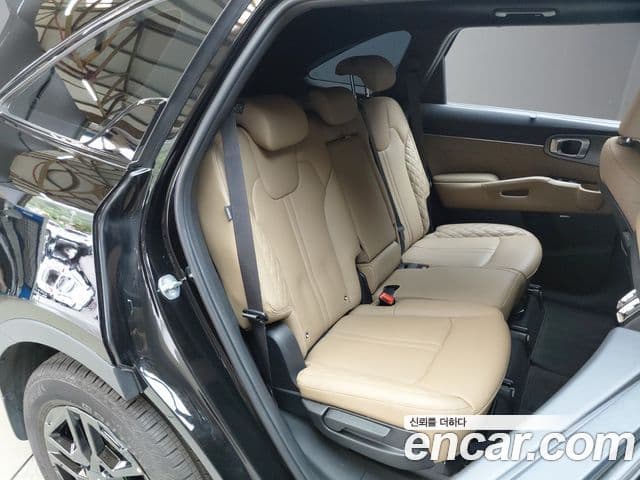 Kia Sorento 2023 — Фото 12/20