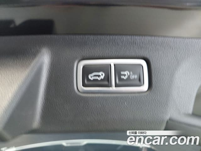 Kia Sorento 2023 — Фото 17/20