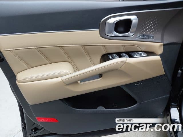 Kia Sorento 2023 — Şəkil 26/30