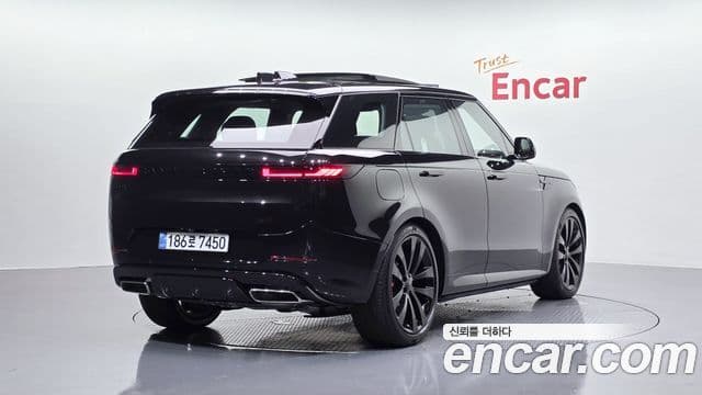 Land Rover Range Rover Sport 2026 — Фото 2/20