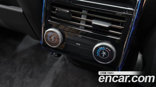Land Rover Range Rover Sport 2026 — Фото 17/20