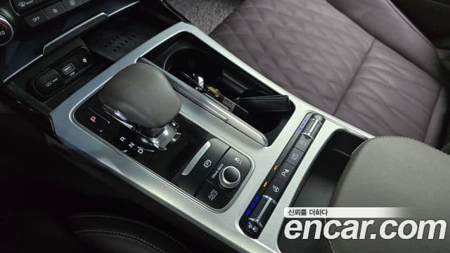 Kia Stinger 2023 — Фото 9/20