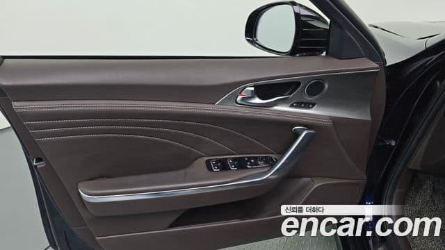 Kia Stinger Meister 2023 — Photo 5/36