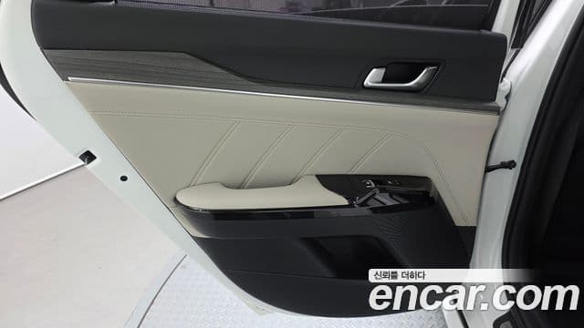 Kia K5 2025 — Photo 15/32
