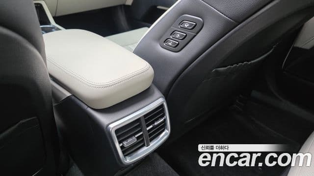 Kia K5 2025 — Photo 18/32