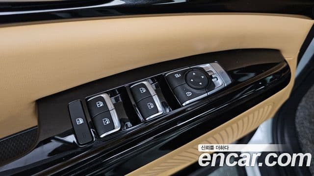 Kia Carnival 2022 — Фото 16/20
