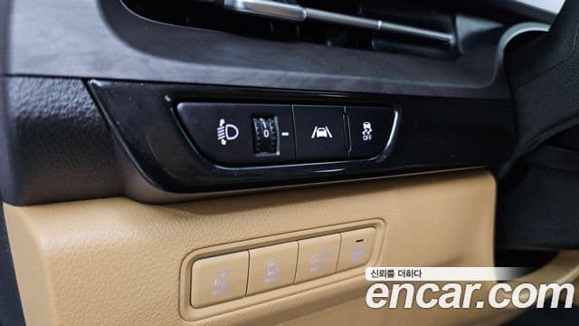 Kia Carnival 2022 — Фото 18/20