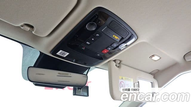 Kia Carnival 2022 — Фото 19/20