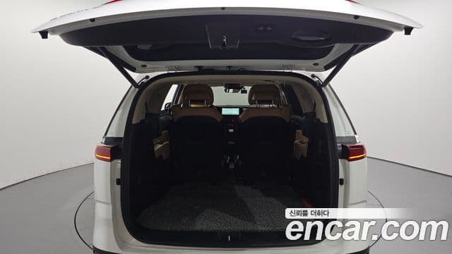 Kia Carnival 2022 — Фото 20/20