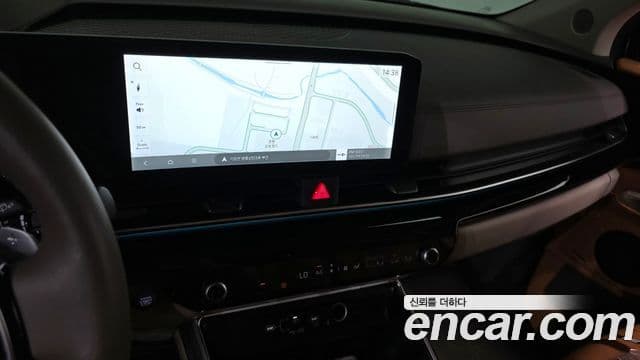 Kia Carnival 2024 — Фото 13/20