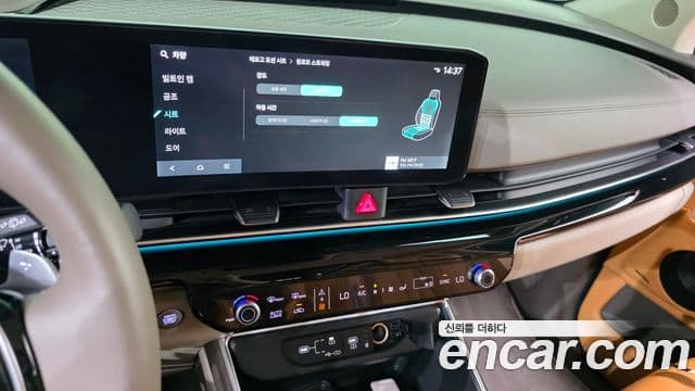 Kia Carnival 2024 — Фото 15/20