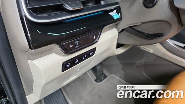 Kia Carnival 2024 — Фото 17/20