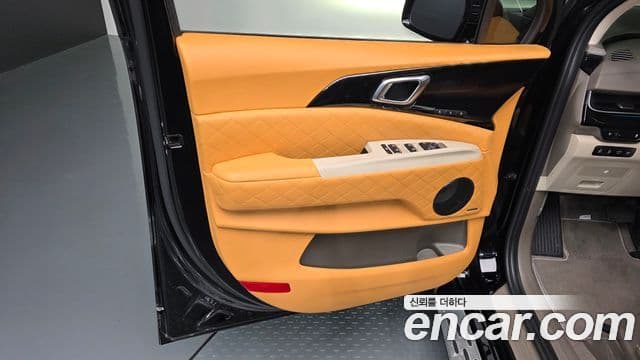 Kia Carnival 2024 — Photo 35/44