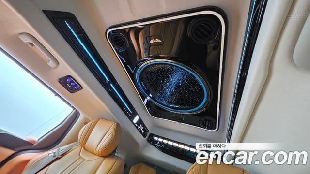 Kia Carnival 2024 — Photo 19/44